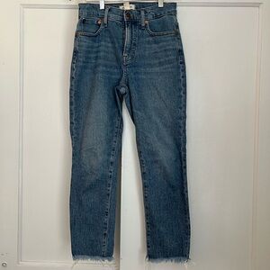 Madewell The Perfect Vintage Jean in medium blue wash with raw hem size 26P
